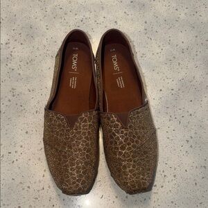 TOMS Men's Shimmering Gold Loafers